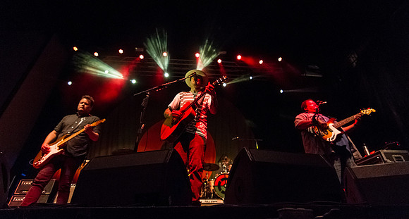 Ben Harper and The Innocent Criminals, 5-2-2017 Jannus Live