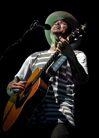 Ben Harper and The Innocent Criminals, 5-2-2017 Jannus Live