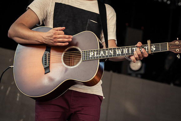 Goo Goo Dolls_Daughtry_Plain White T's (10 of 64)