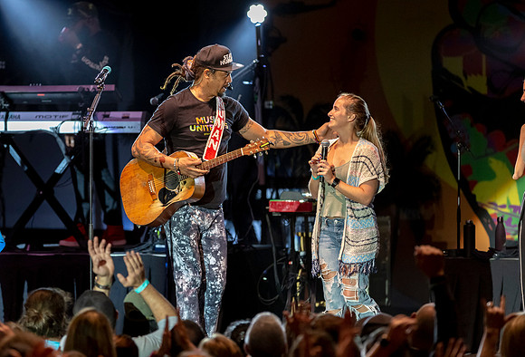 Michael Franti 10-2018-0182