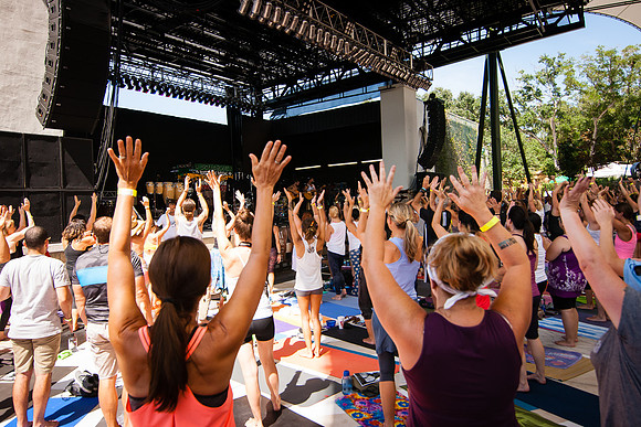 Yoga Session Soulshine Tour 2014 (3 of 22)