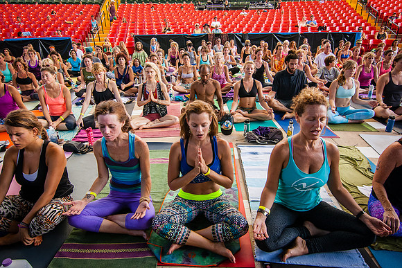 Yoga Session Soulshine Tour 2014 (11 of 22)
